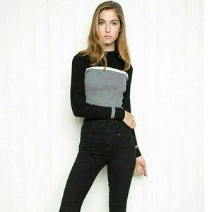 Brandy Melville sweater